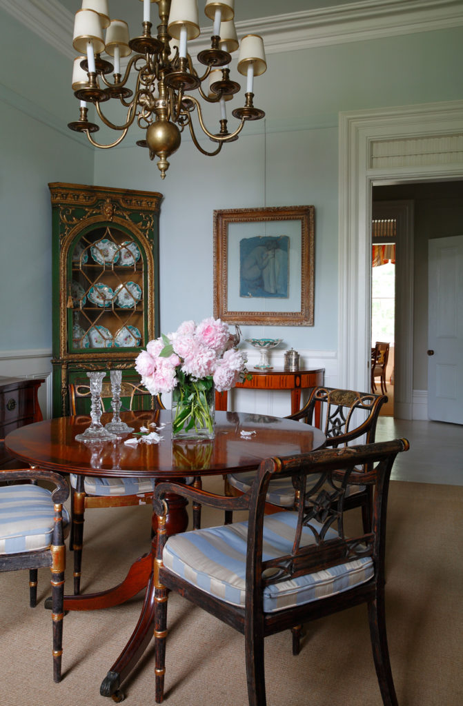 Chic English Country House by Susan Burns